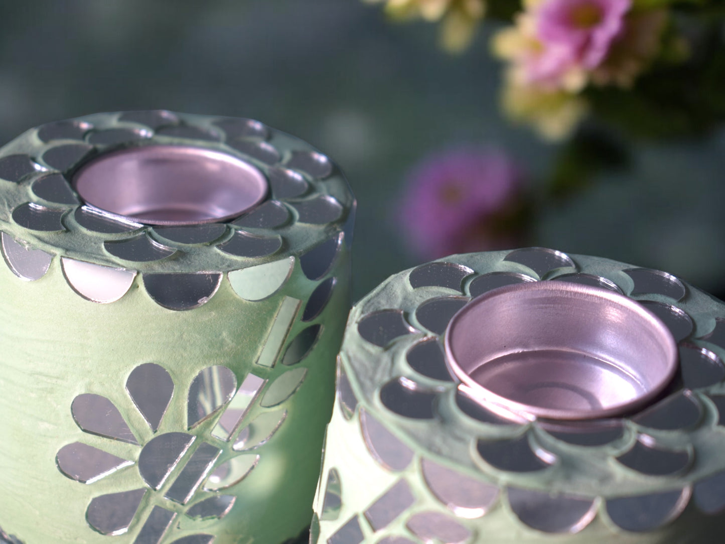 Sia candle holder green