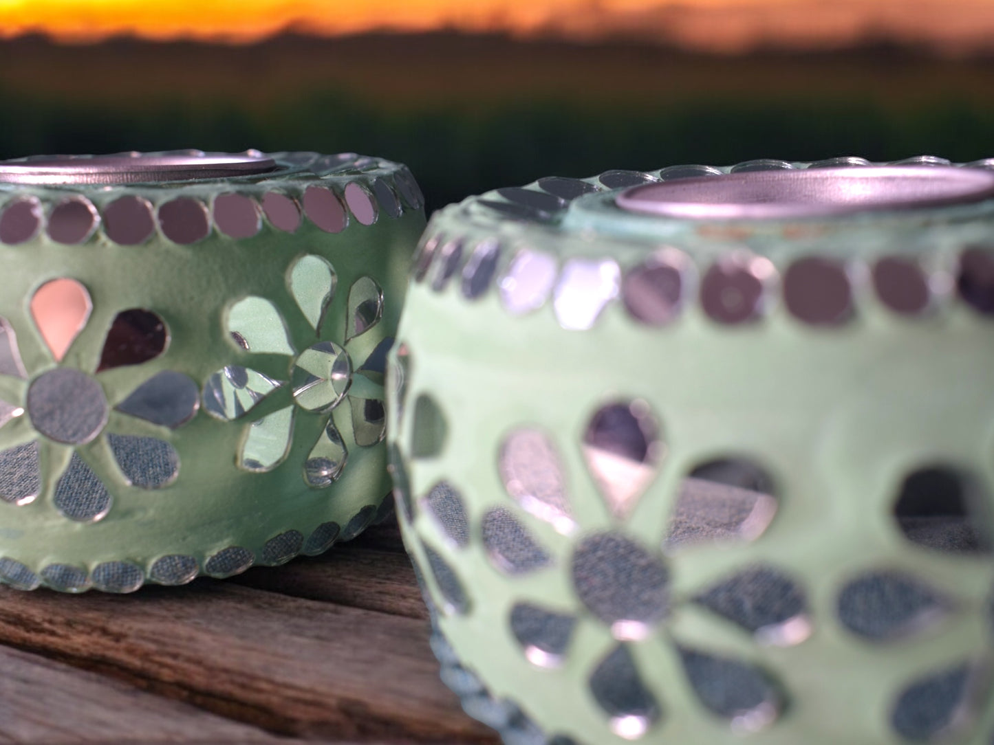 Leela floral tea light candle holder