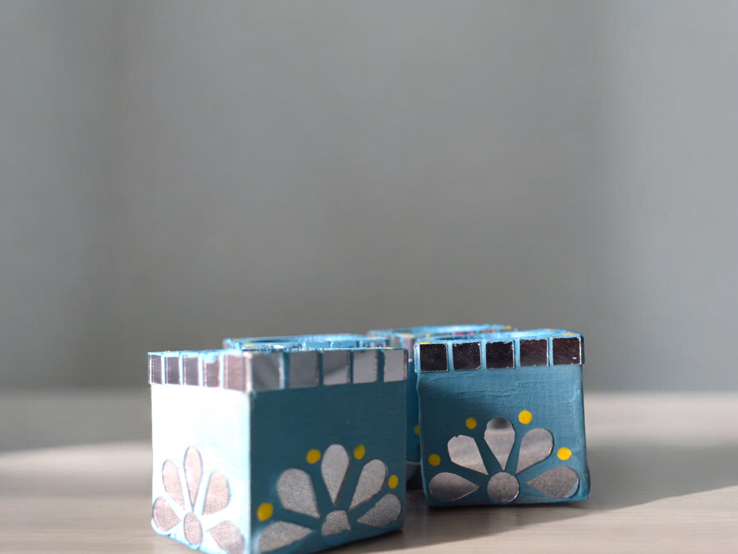 Small tea light candle holders turquoise