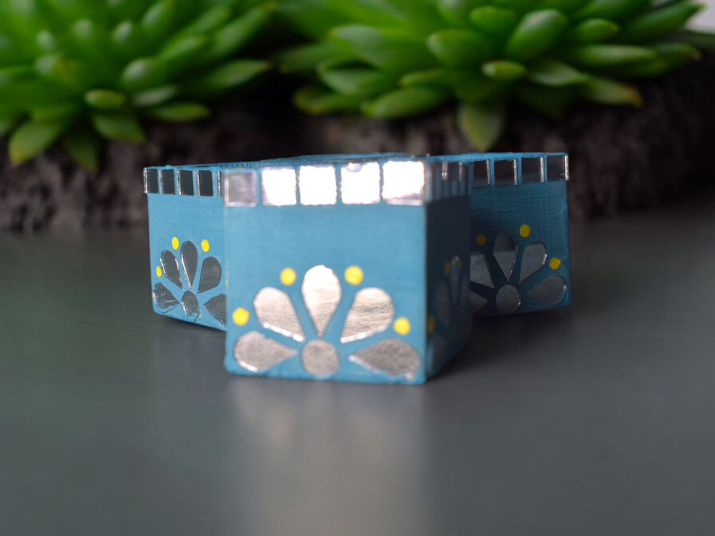 Small tea light candle holders turquoise